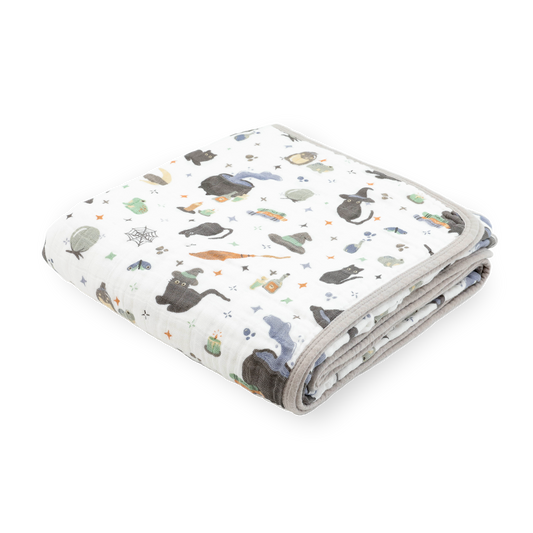 Original Cotton Muslin Quilt - Cats and Cauldrons